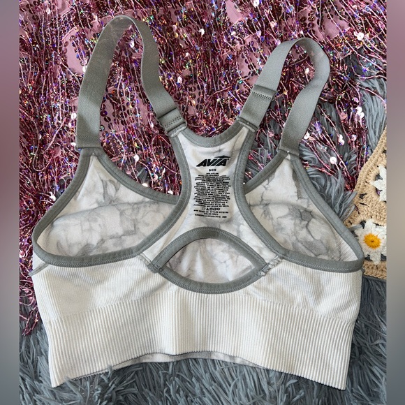 - cute marble sports bra !🫧🪩 - Picture 3 of 5